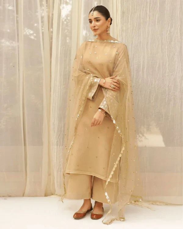Royal Golden – 3-Piece Embroidered Lawn Suit