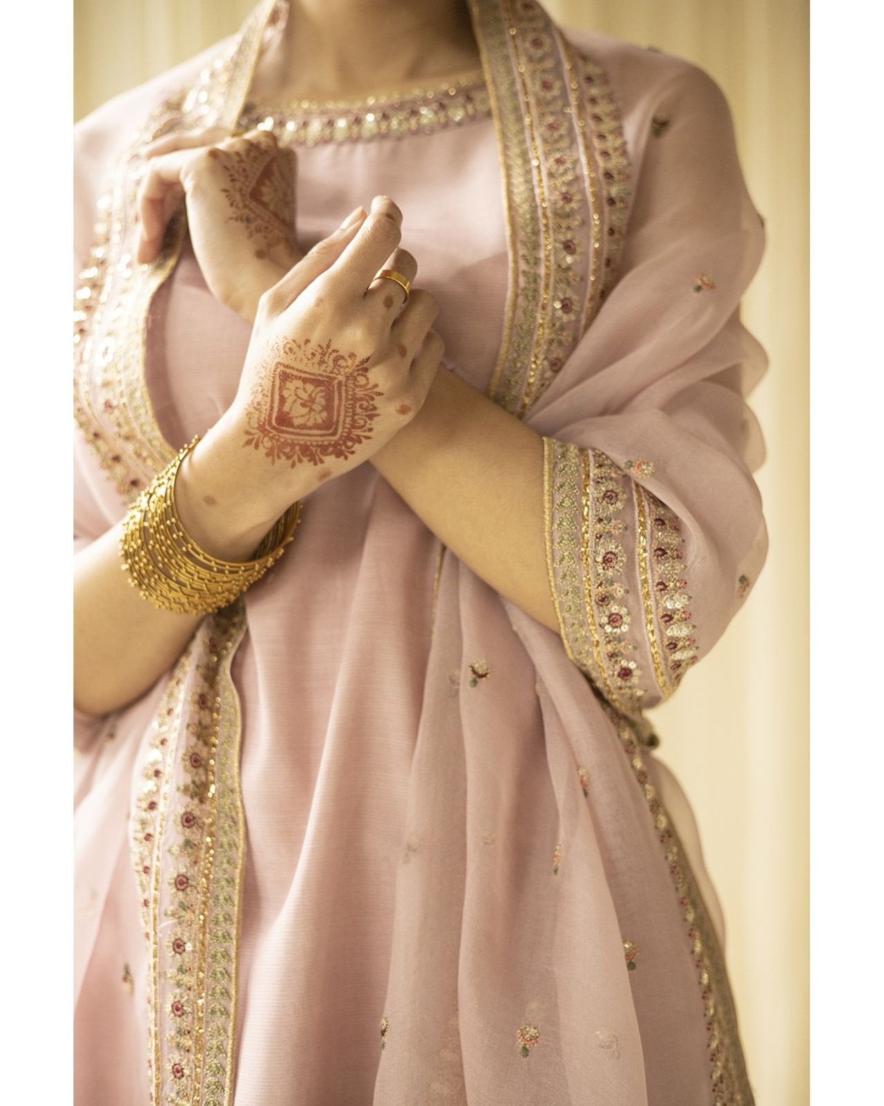 Pink Majesty – 3-Piece Stitched Suit