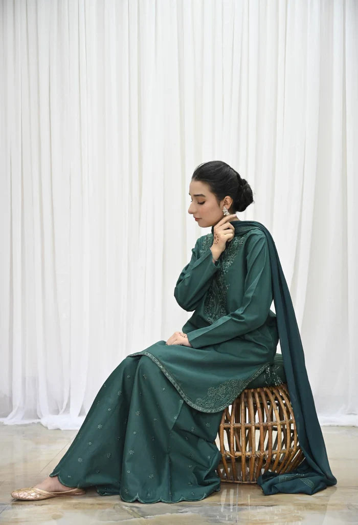 Emerald Green – 3-Piece Stitched Lawn Suit