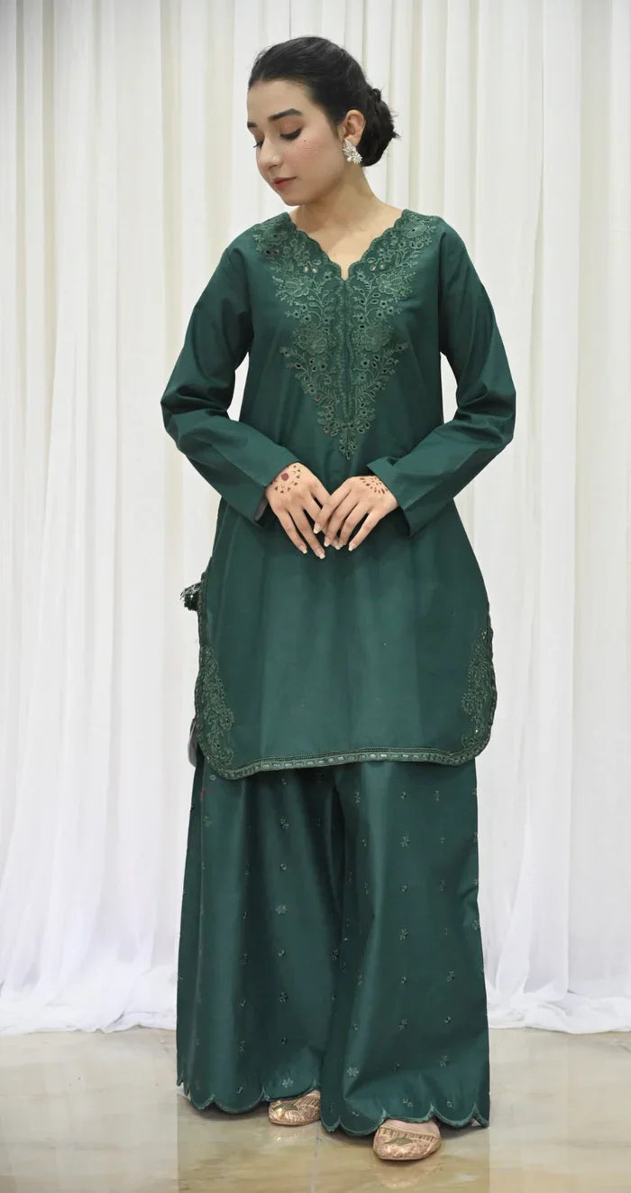 Emerald Green – 3-Piece Stitched Lawn Suit