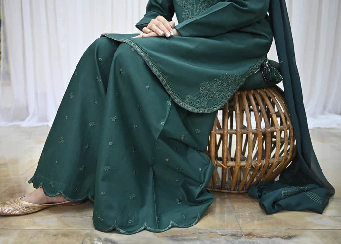 Emerald Green – 3-Piece Stitched Lawn Suit