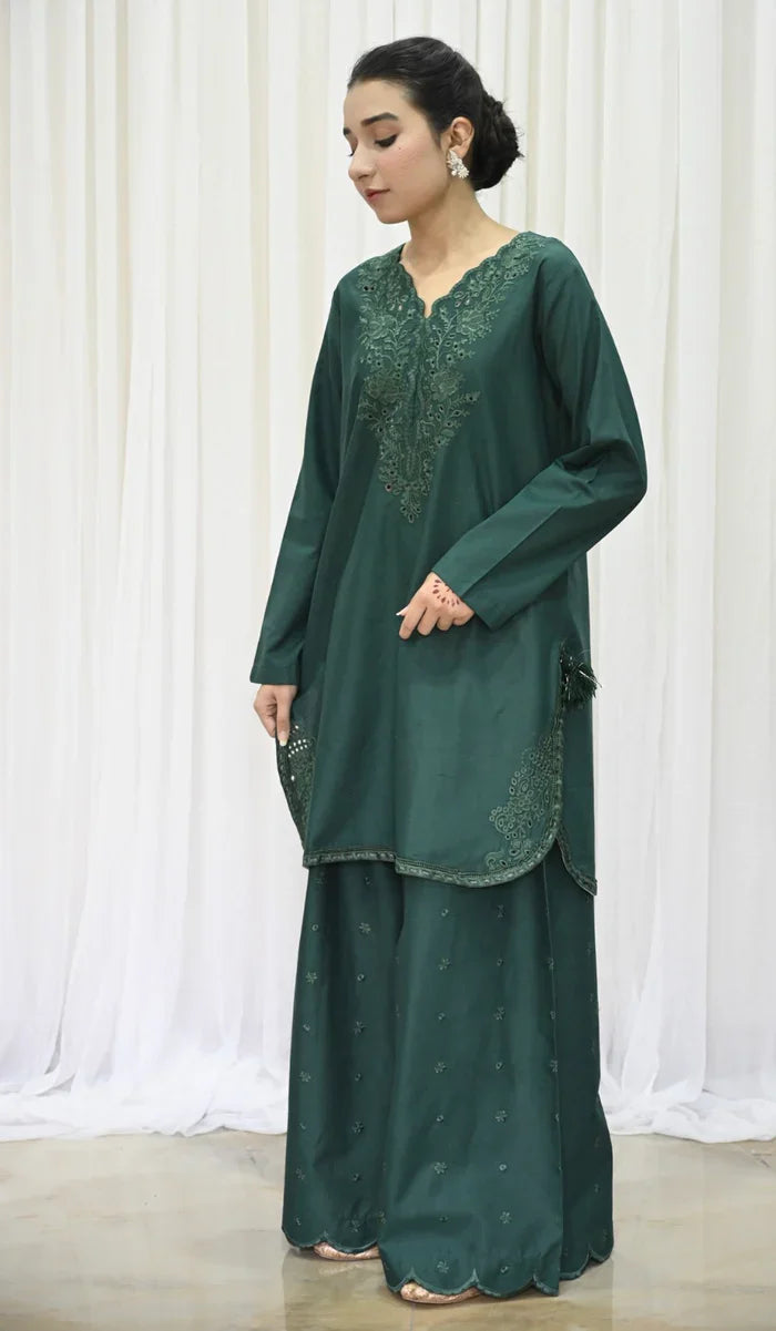 Emerald Green – 3-Piece Stitched Lawn Suit